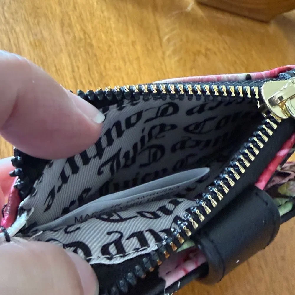 NWOT Juicy Couture slim card wallet